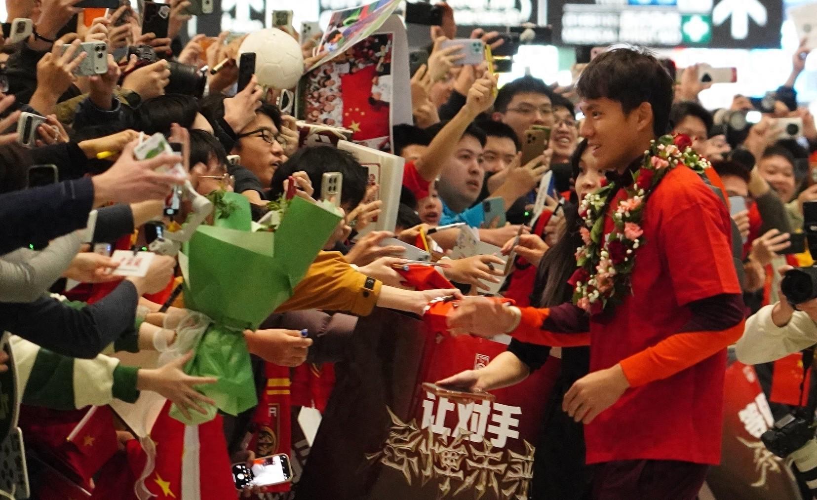 华体会体育app下载-U23亚洲杯决赛后，两名球员开启留洋生涯，中国队长登陆英超！